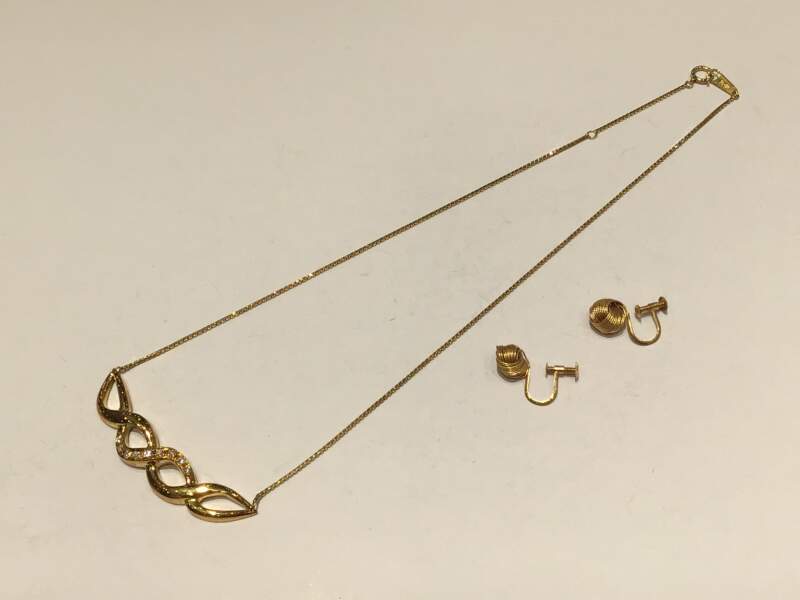18金 イエローゴールド ネックレス イヤリング をお買取致しました。