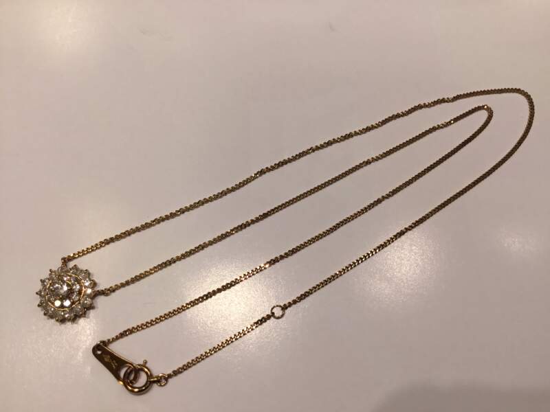 ダイヤモンド 18金 ネックレス をお買取しました。