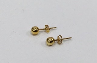 K18丸玉ピアスお買い取りしました。