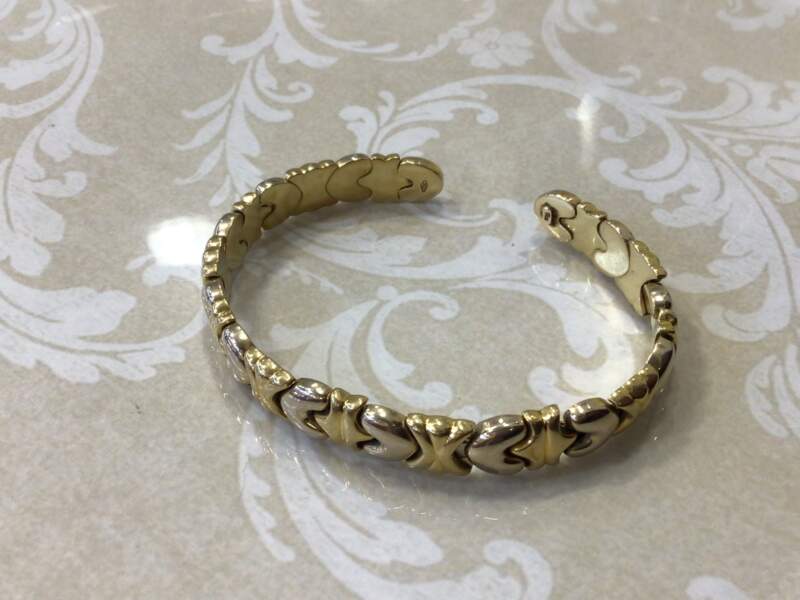 18金 2カラー バングル を買取しました。