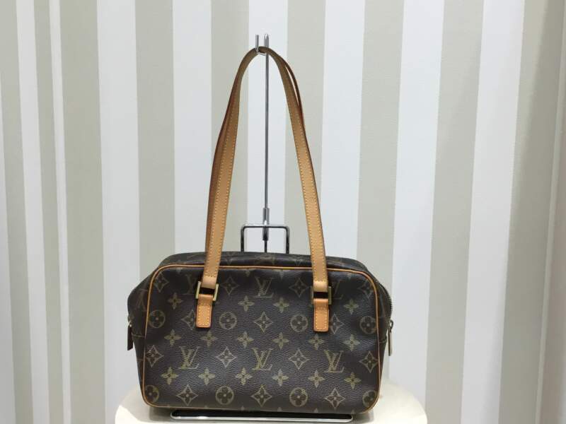 LOUIS VUITTON  モノ シテMM   をお買取しました。