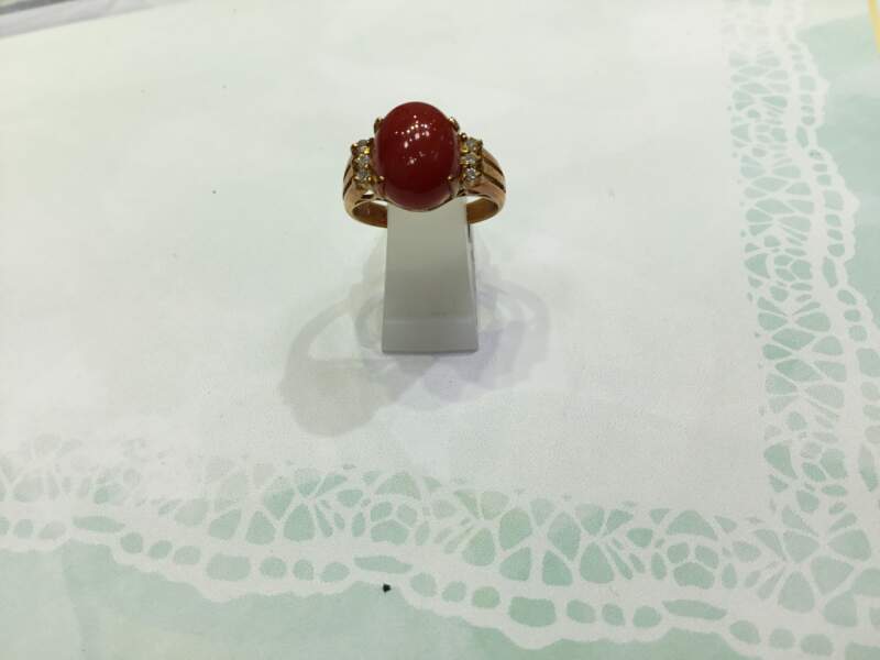 18金 イエローゴールド サンゴ/ダイヤ リングをお買取しました。