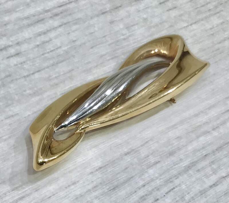 k18(Pt) の ブローチ を お買取致しました。