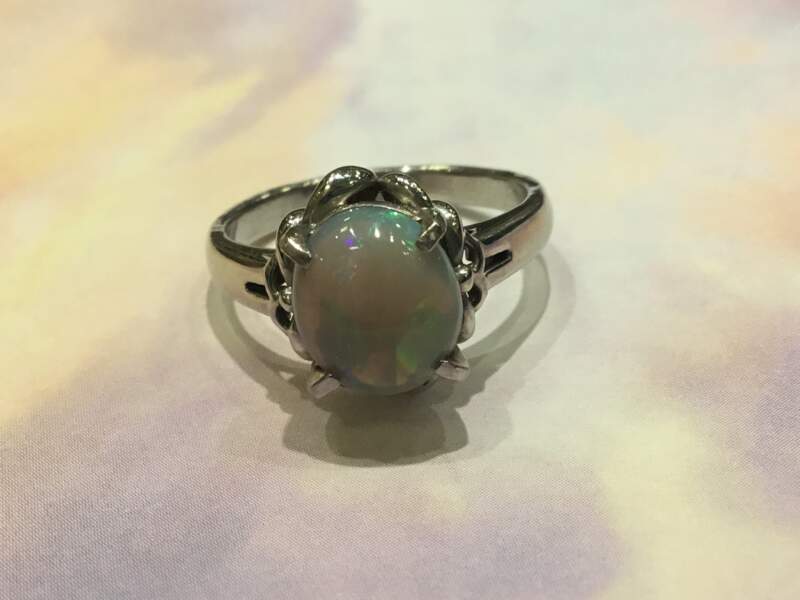 オパール プラチナ リング をお買取しました。