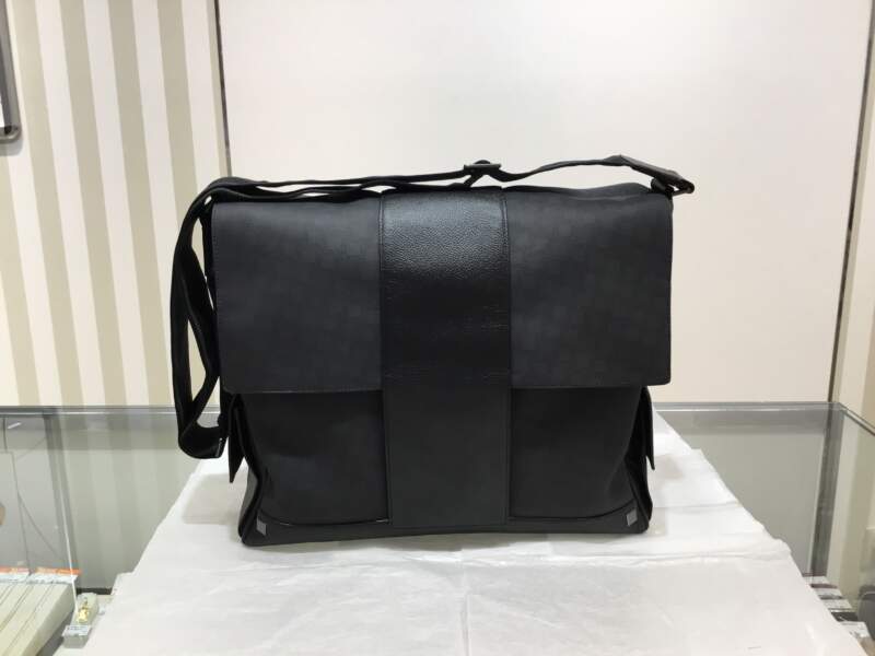 ブランドバッグ ダンヒル ショルダー をお買い上げしました。