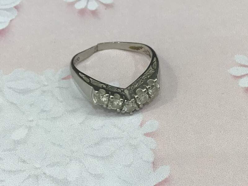 プラチナ ダイヤモンド リング をお買取しました。