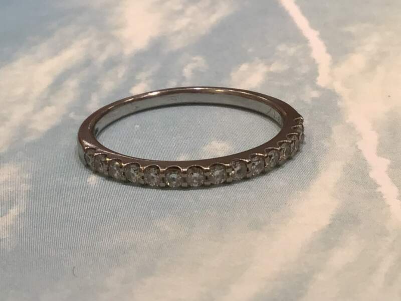ダイヤモンド 18金 ホワイトゴールド リング をお買取しました。