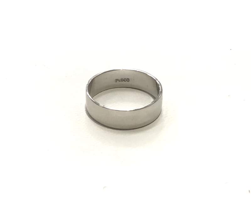 PT900 リング をお買取致しました。