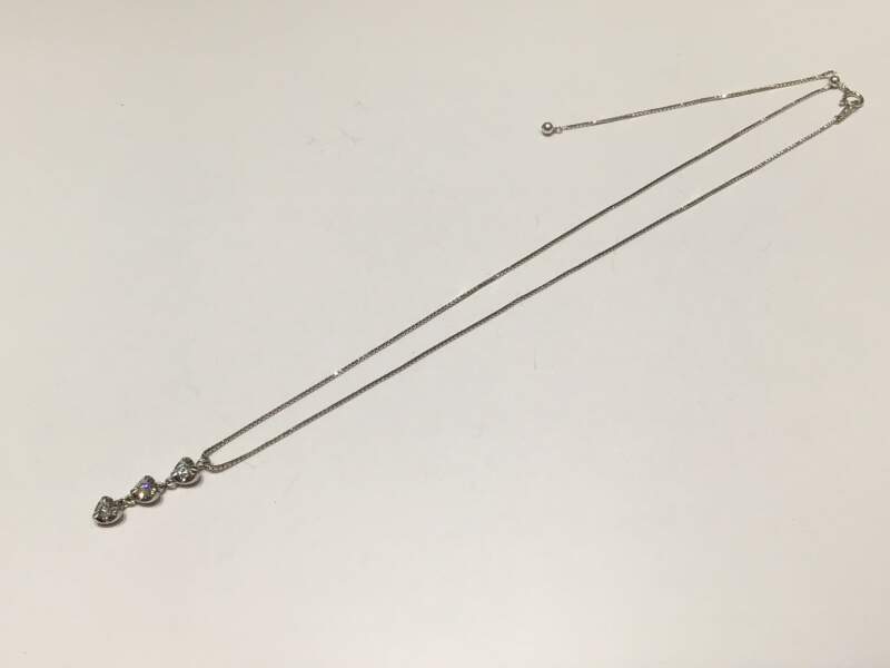 18金 ホワイトゴールド ネックレス をお買取しました。