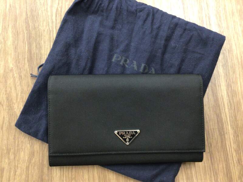 PRADA 財布　をお買取りしました。