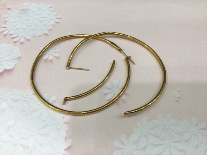 18金 イエロー ゴールド ピアス お買取しました。