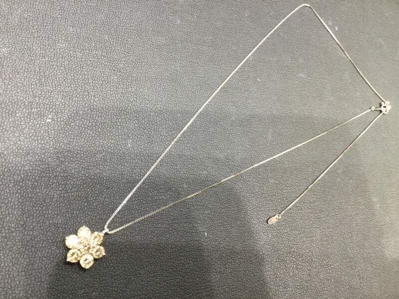 PT950 ダイヤ プチネックレス をお買取り致しました