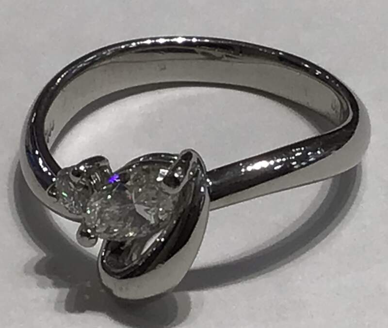プラチナ900    ダイヤモンドリング　お買取致しました。