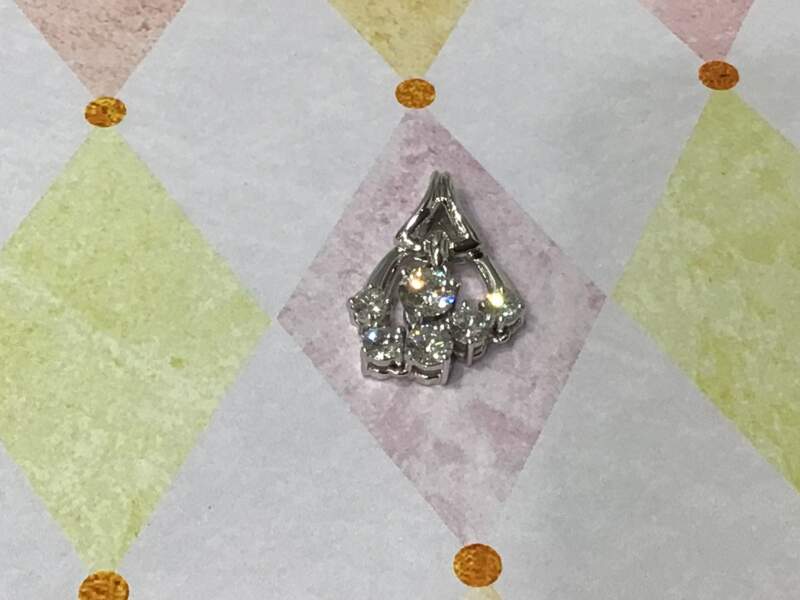 ダイヤモンド プラチナ ペンダント をお買取しました。