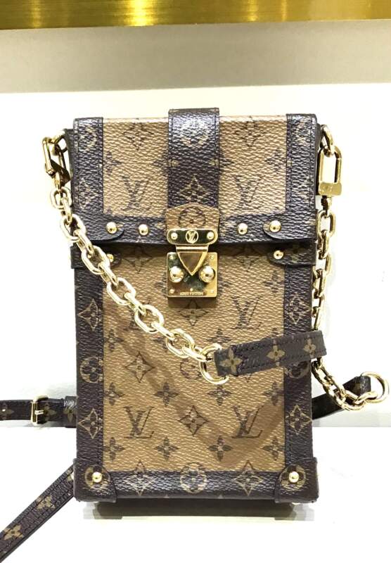 ルイヴィトン LV モノグラム ポシェットトランクヴェルティカル M67833 お買取致しました