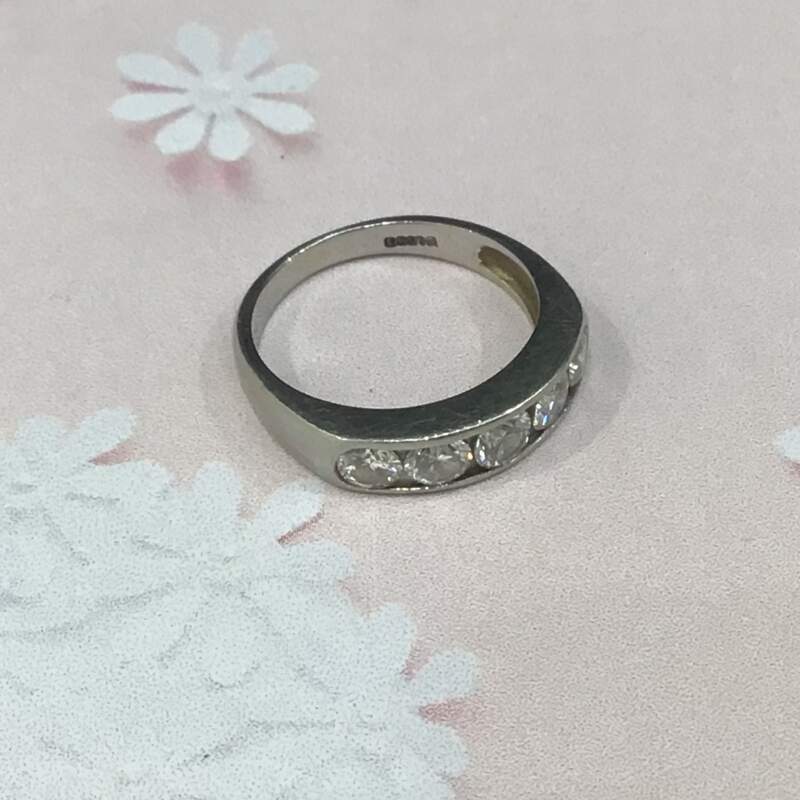 プラチナ ダイヤモンド リング 買取しました。