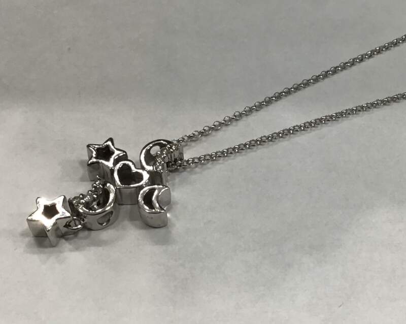 ダイヤモンド 18金 ホワイトゴールド プチネックレス お買取しました。