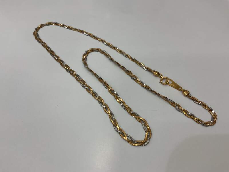 18金 プラチナ コンビ ネックレス をお買取しました。