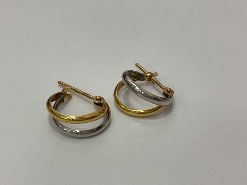 18金 プラチナ コンビ ピアス をお買取 しました。