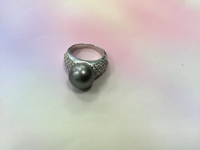 黒真珠 ダイヤモンド プラチナリング をお買取しました。