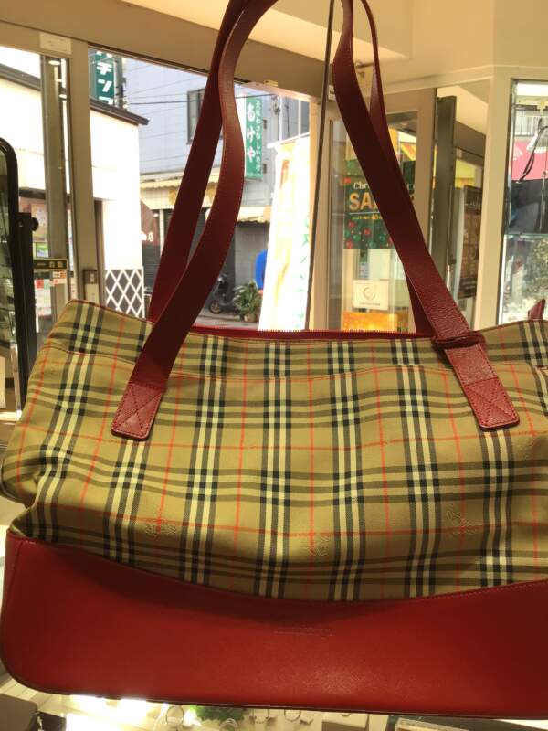 バーバリー ショルダーバック をお買い取りしました👜