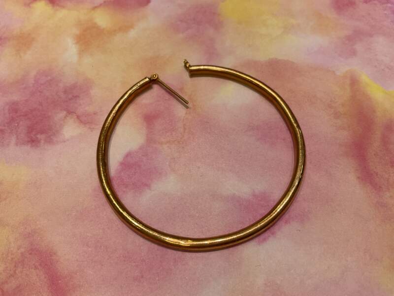 18金 イエローゴールド ピアス 片方 をお買取しました。