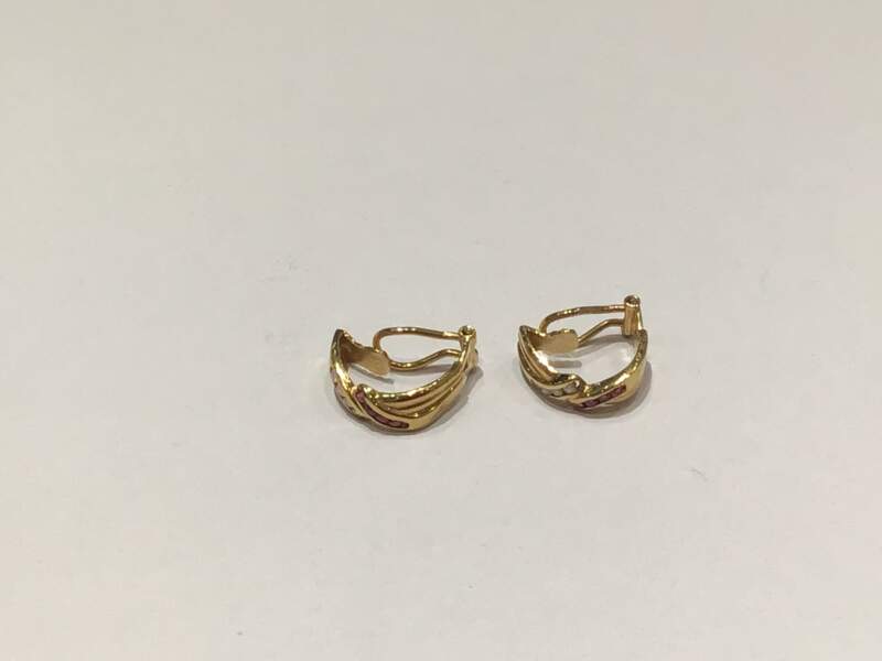 18金 イエローゴールド イヤリング をお買取しました。