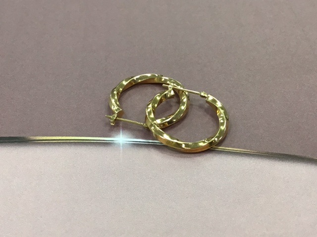 18金 イエローゴールド ピアス をお買取しました