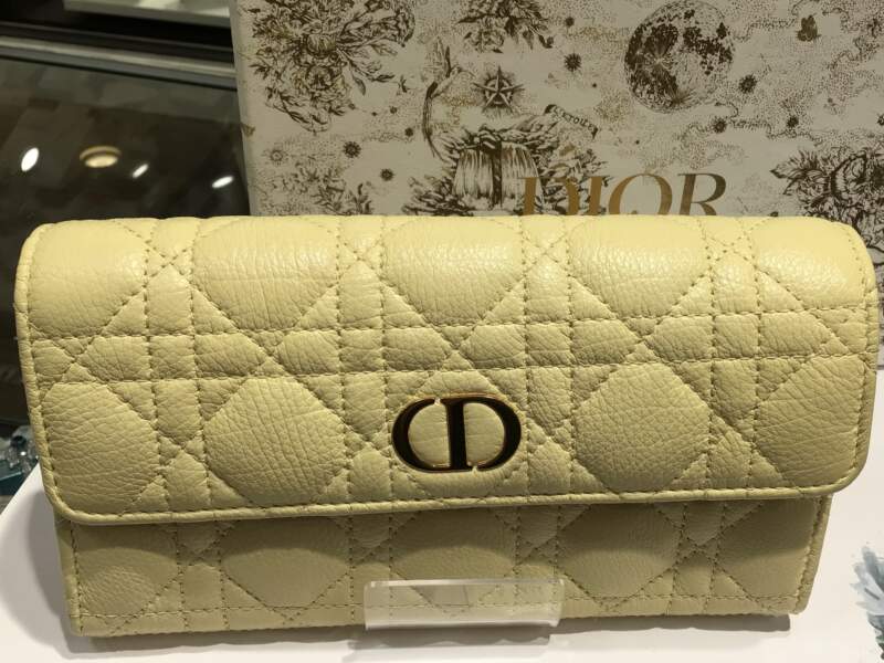 DIOR    長財布　をお買取致しました