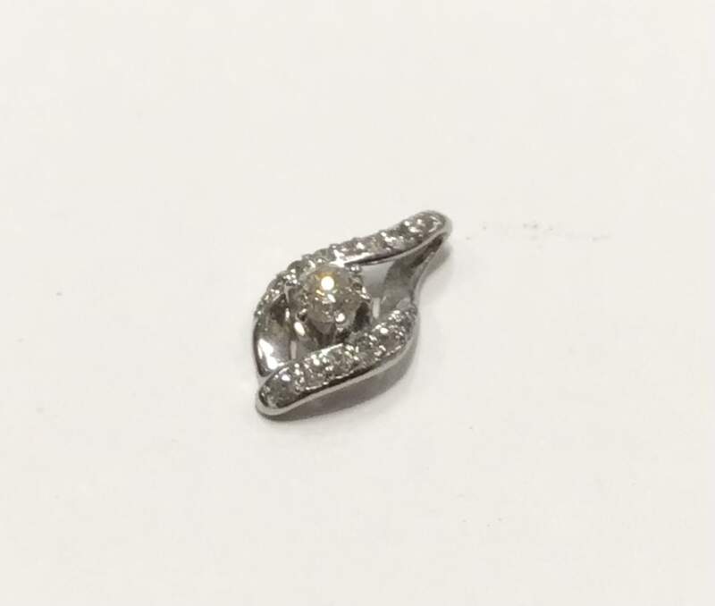 プラチナ900  ダイヤモンド　ペンダント　をお買取しました