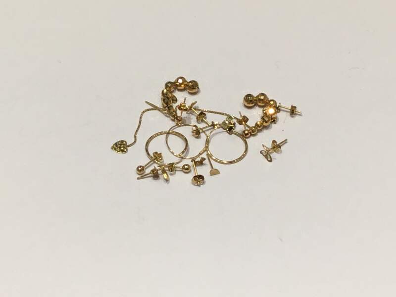 18金 イエローゴールド ピアス をお買取しました。