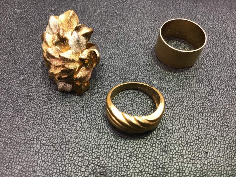 金のリング3点お買取しました💍