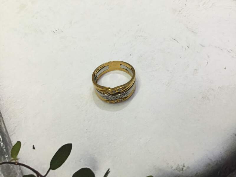 18金 プラチナ ダイヤモンド リング をお買取致しました。