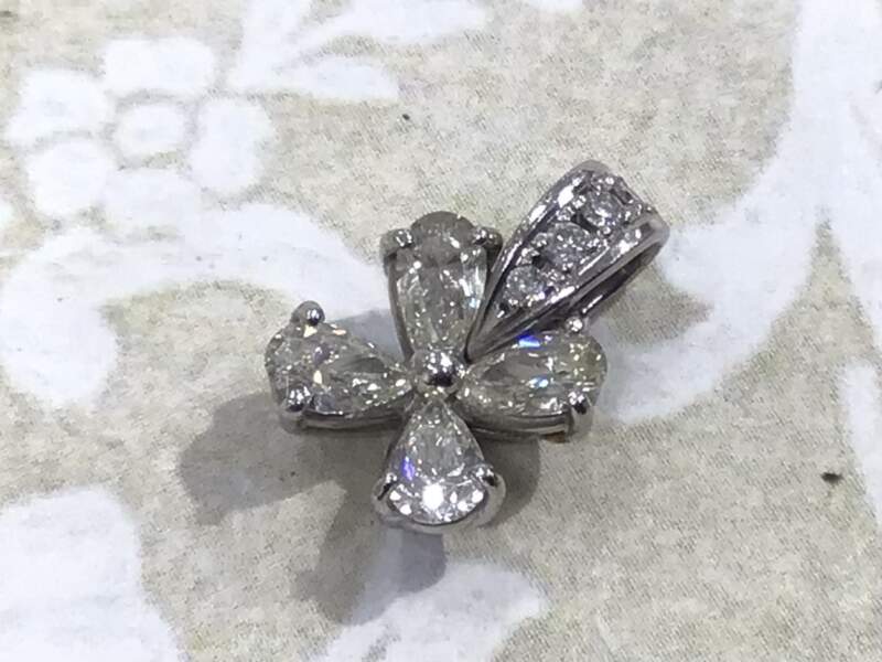 プラチナ　ダイヤモンド　ペンダント　をお買取しました。