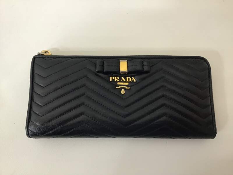 PRADA(プラダ) 財布　ブランド品　