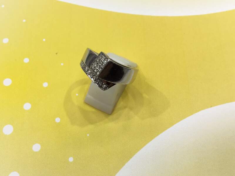 プラチナ900 ダイヤモンド リング をお買取致しました。