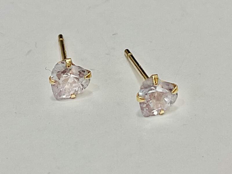 18金 イエローゴールド ピアス をお買取しました。