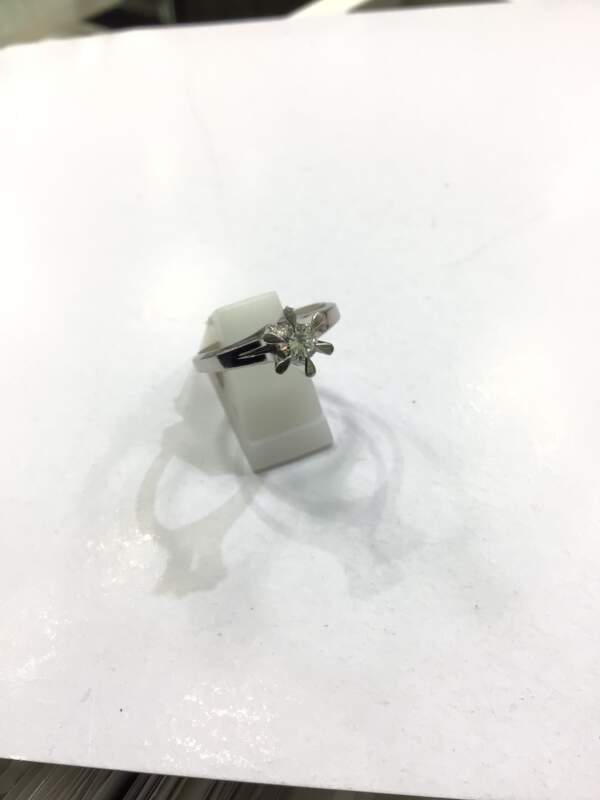 ダイヤモンド リング をお買い取り致しました
