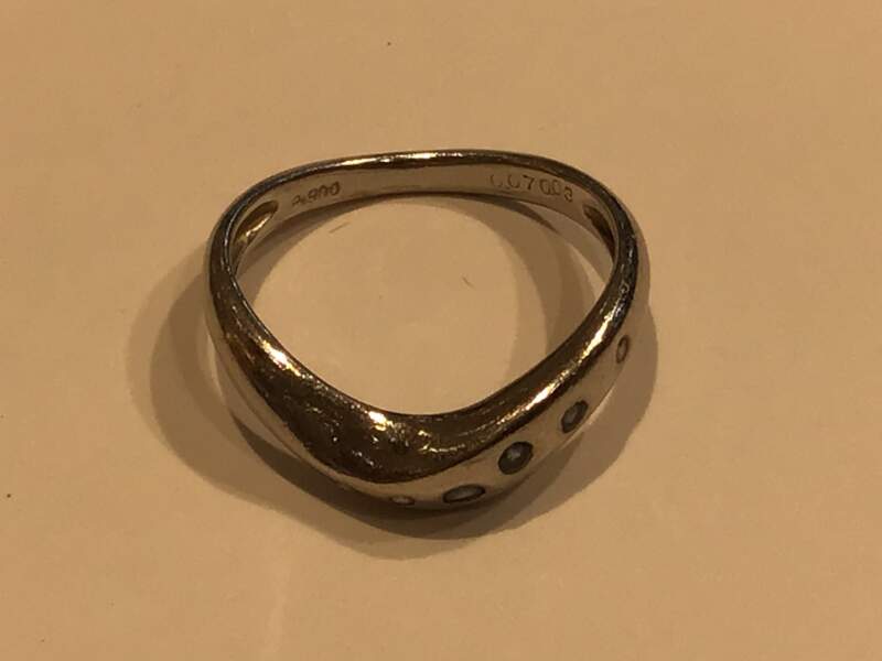 プラチナ 石付きリングお買取り致しました✨