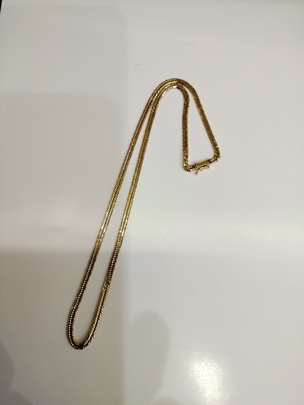 K18ネックレスをお買取り致しました。