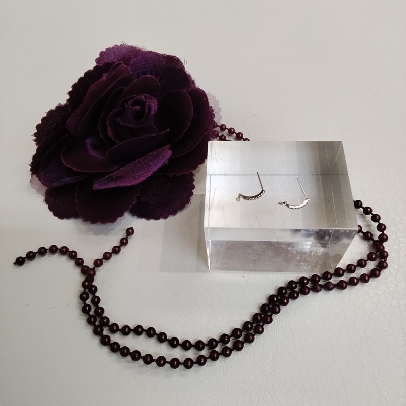 10金 ホワイトゴールド 透明石付 ピアス をお買取りしました♫
