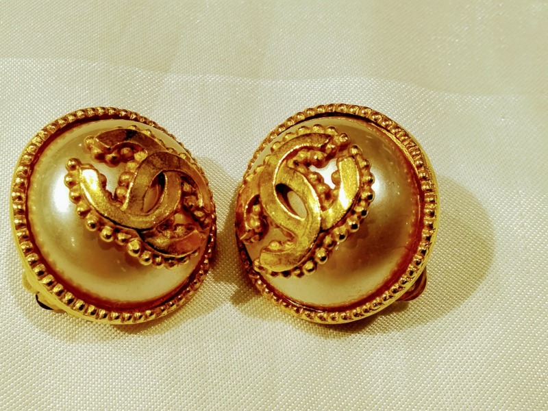 CHANEL イヤリング をお買い取りしました。