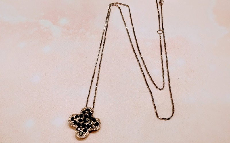 10金 WG プチネックレス をお買取しました。