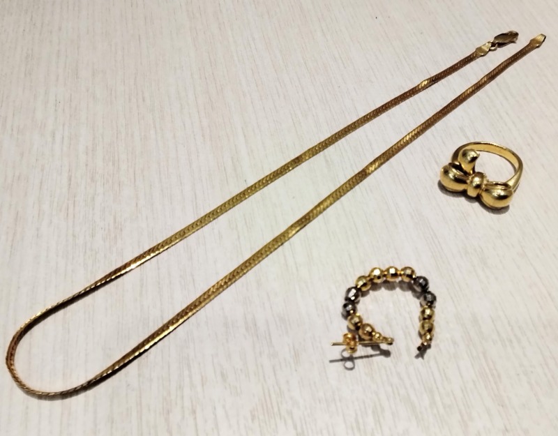 18金 イエローゴールド 多数 をお買取しました。
