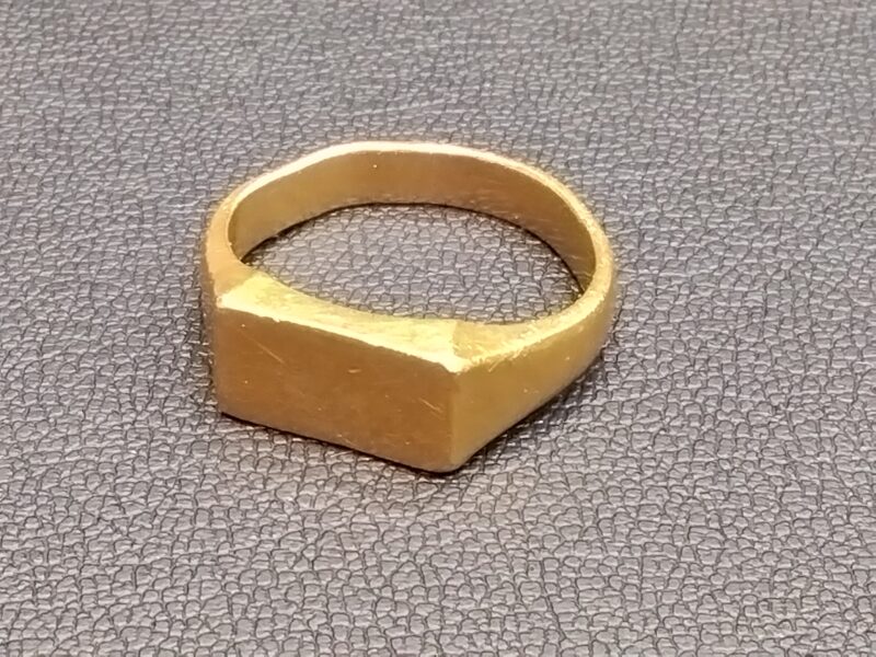 24金 イエローゴールド リング をお買取りしました。