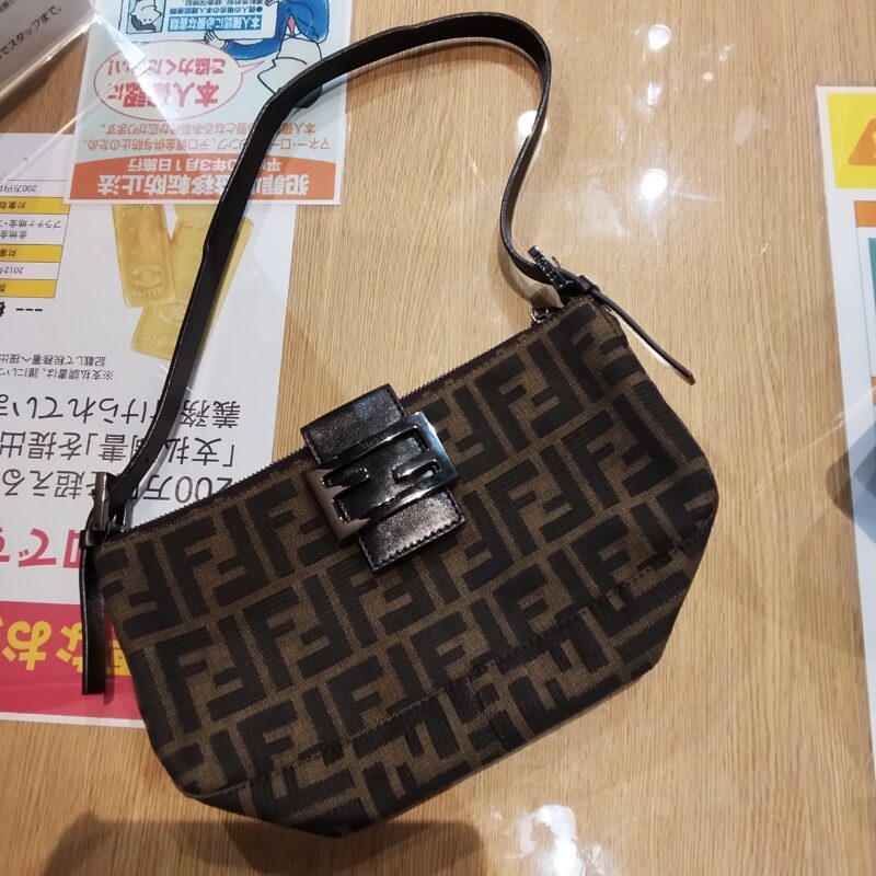 FENDI フェンディ ズッカ柄 ワンショルダーバッグ
