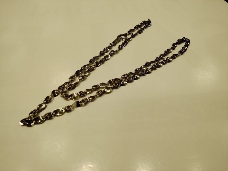 プラチナ ネックレス をお買い取りしました。