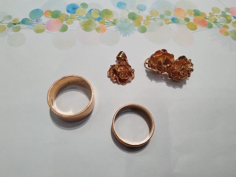18金リング トップ イヤリング をお買取り致しました