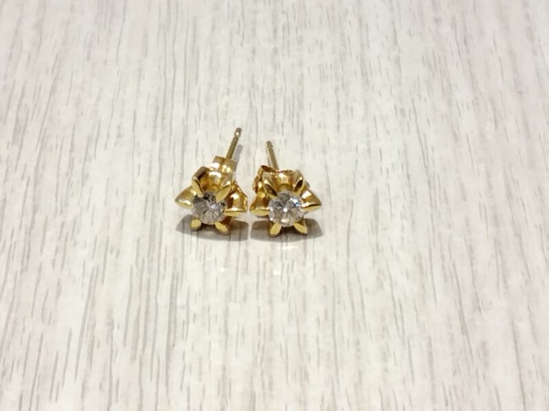 ダイヤモンド 18金 イエローゴールド ピアス をお買取しました。