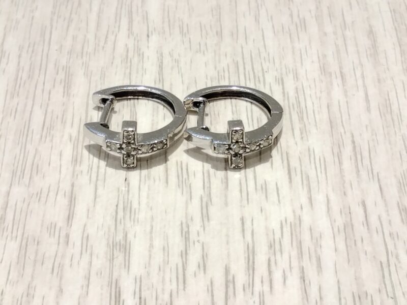 10金 ホワイトゴールド ピアス をお買取しました。